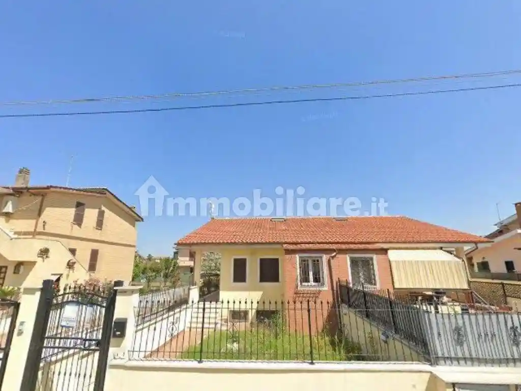Villa in vendita a Roma