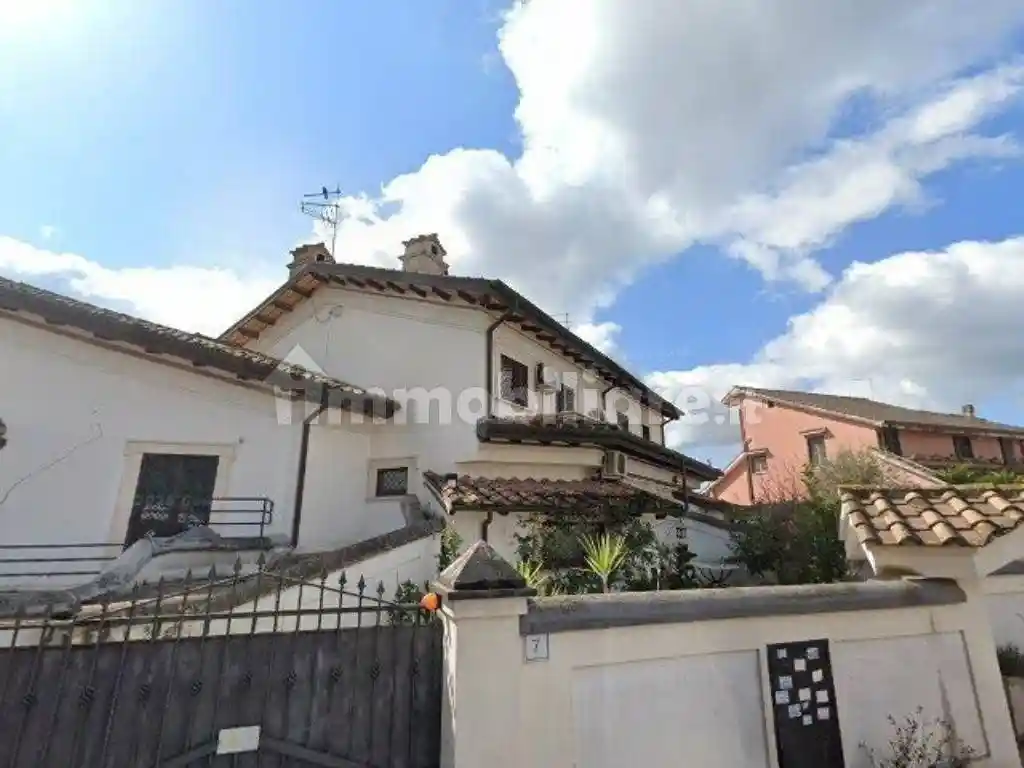 Villa in vendita a Roma