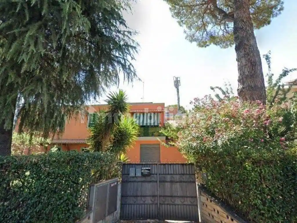 Villa in vendita a Roma