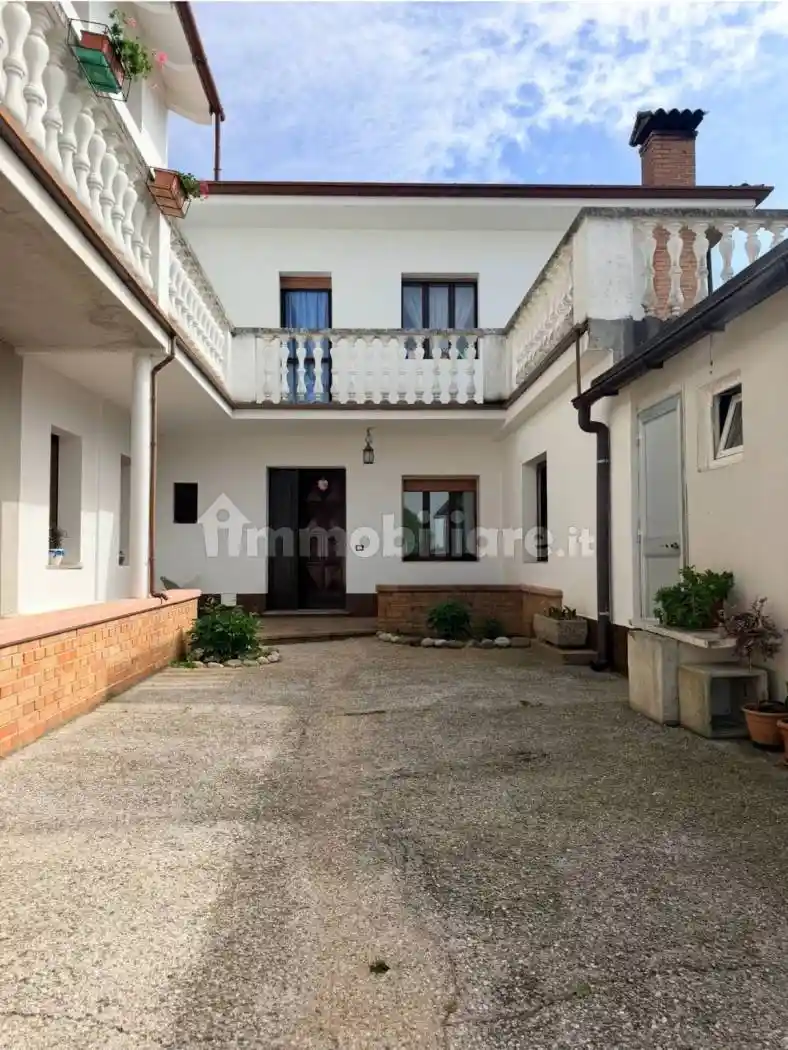 Casa indipendente in vendita a Codroipo
