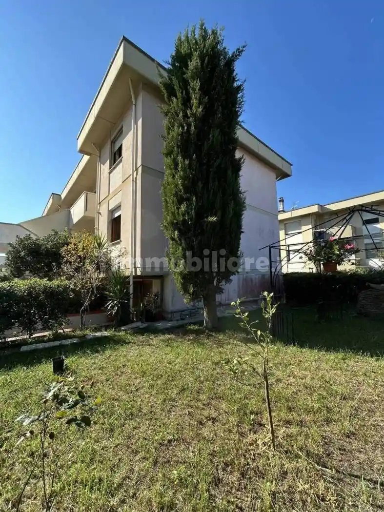 Appartamento in vendita a Rosignano Marittimo