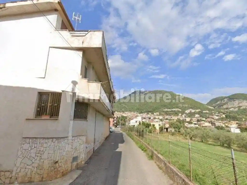 Appartamento in vendita a Marcellina