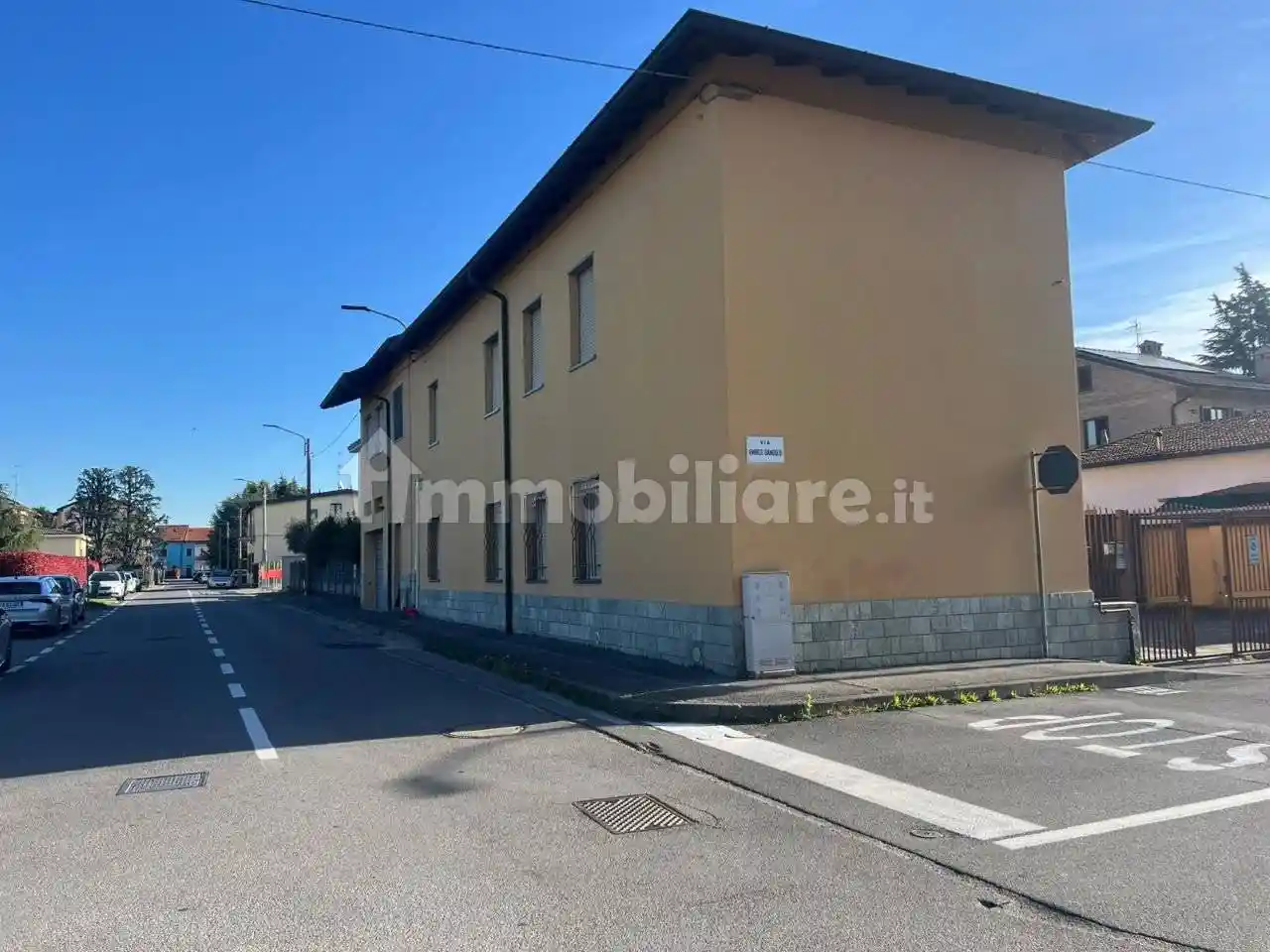 Appartamento in affitto a Villasanta