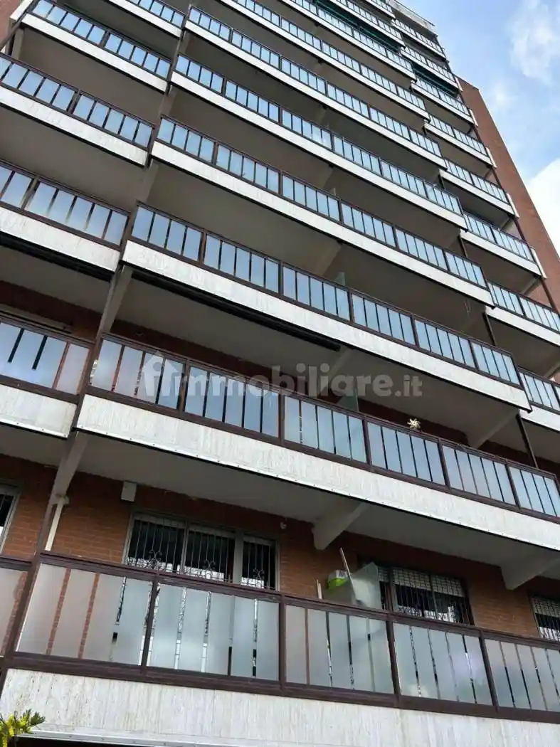 Palazzo - Edificio in vendita a Torino