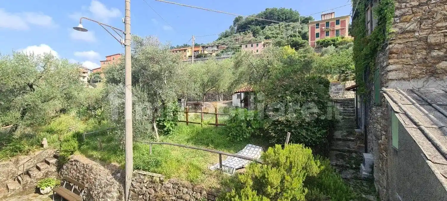 Villa in vendita a Castiglione Chiavarese