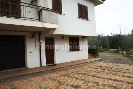 Villa in affitto a Marano Marchesato