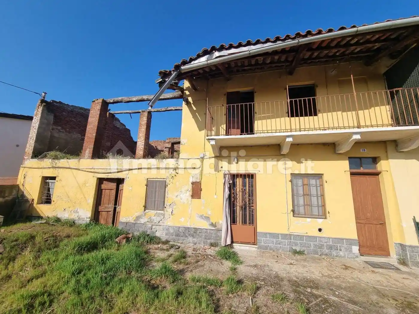 Rustico - Casale in vendita a Crescentino