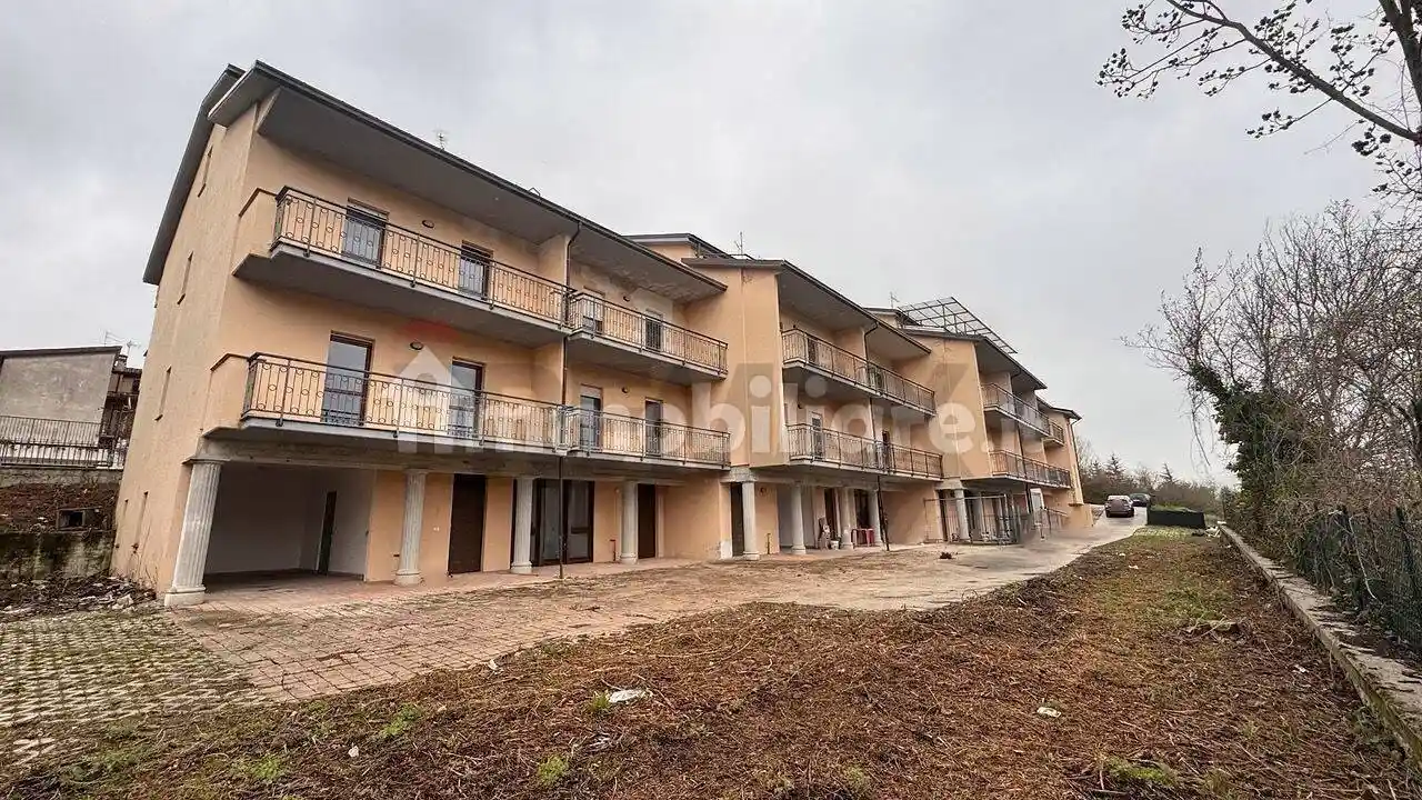 Villetta a schiera in vendita a Scoppito