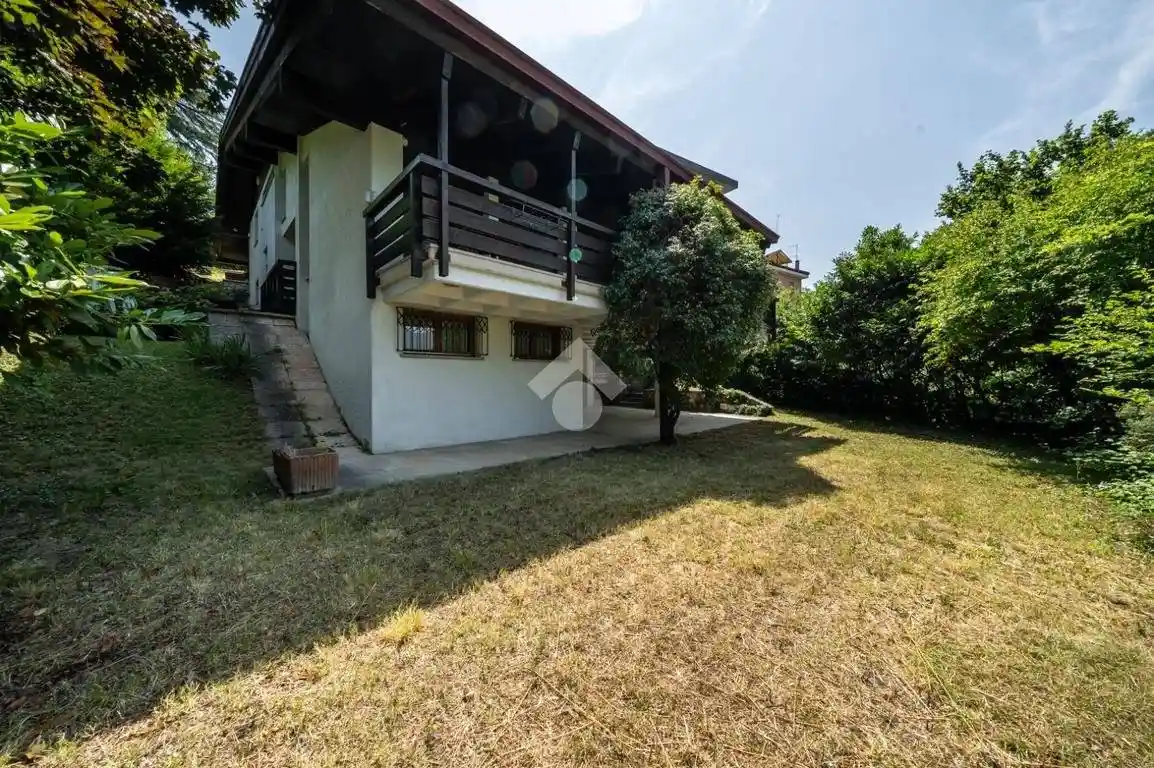 Villa in vendita a Rovereto