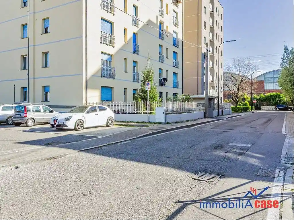 Appartamento in vendita a Limbiate