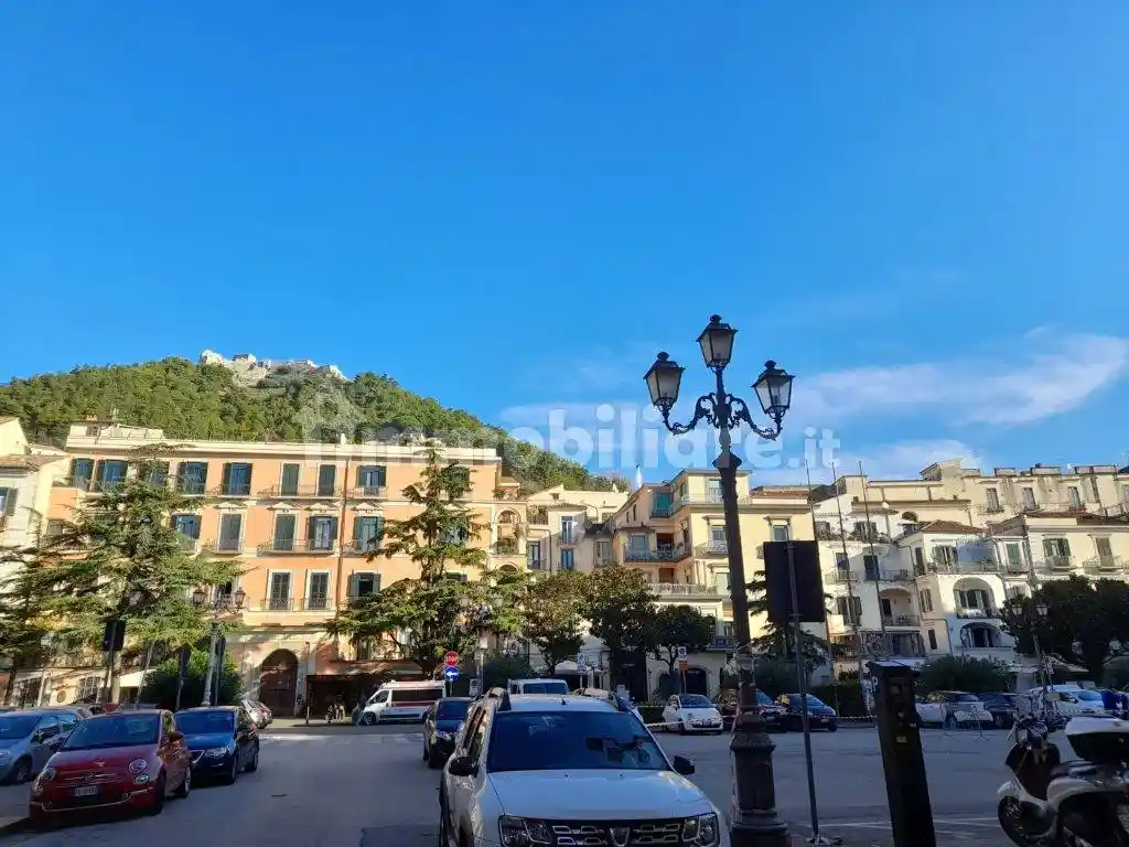 Appartamento in vendita a Salerno