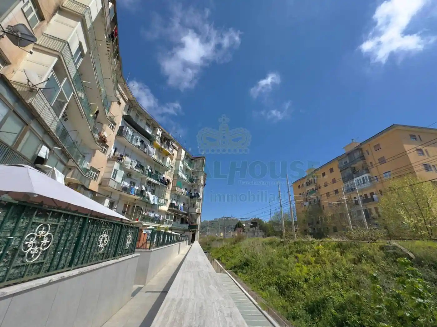 Appartamento in vendita a Napoli