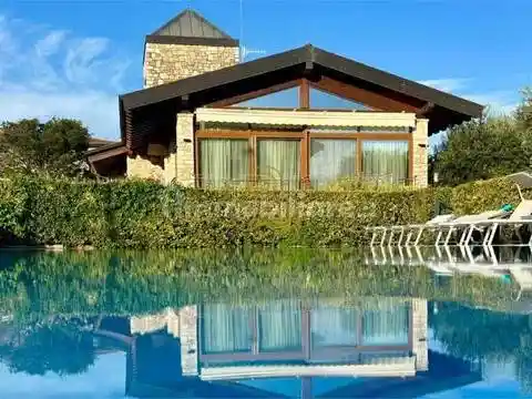 Villa in vendita a Desenzano del Garda