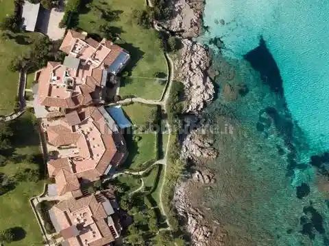Appartamento in vendita a Arzachena