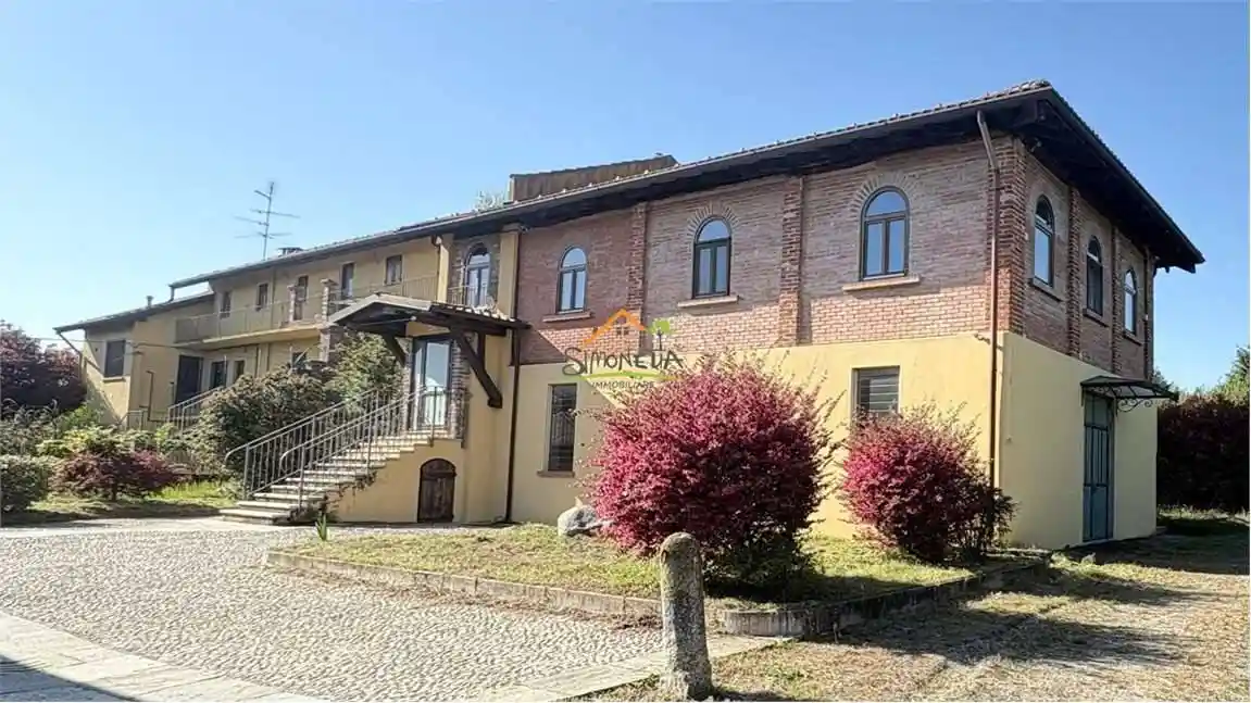 Rustico - Casale in vendita a Cameri