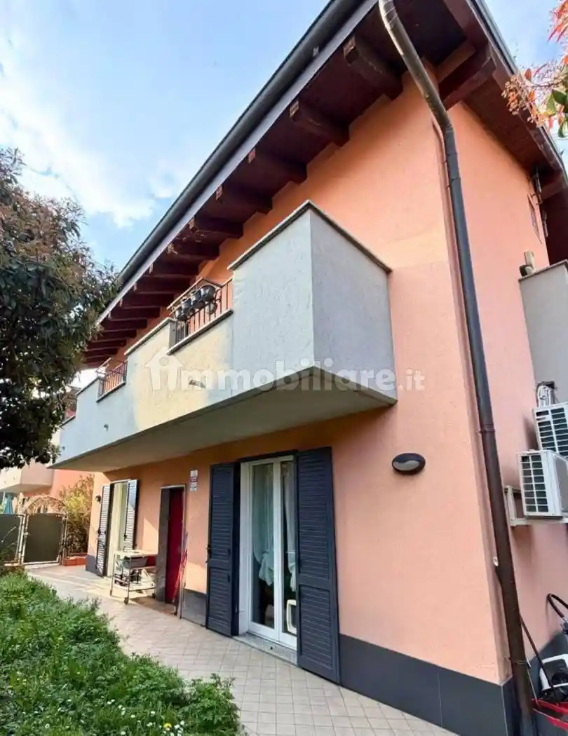 Villa in vendita a Pioltello