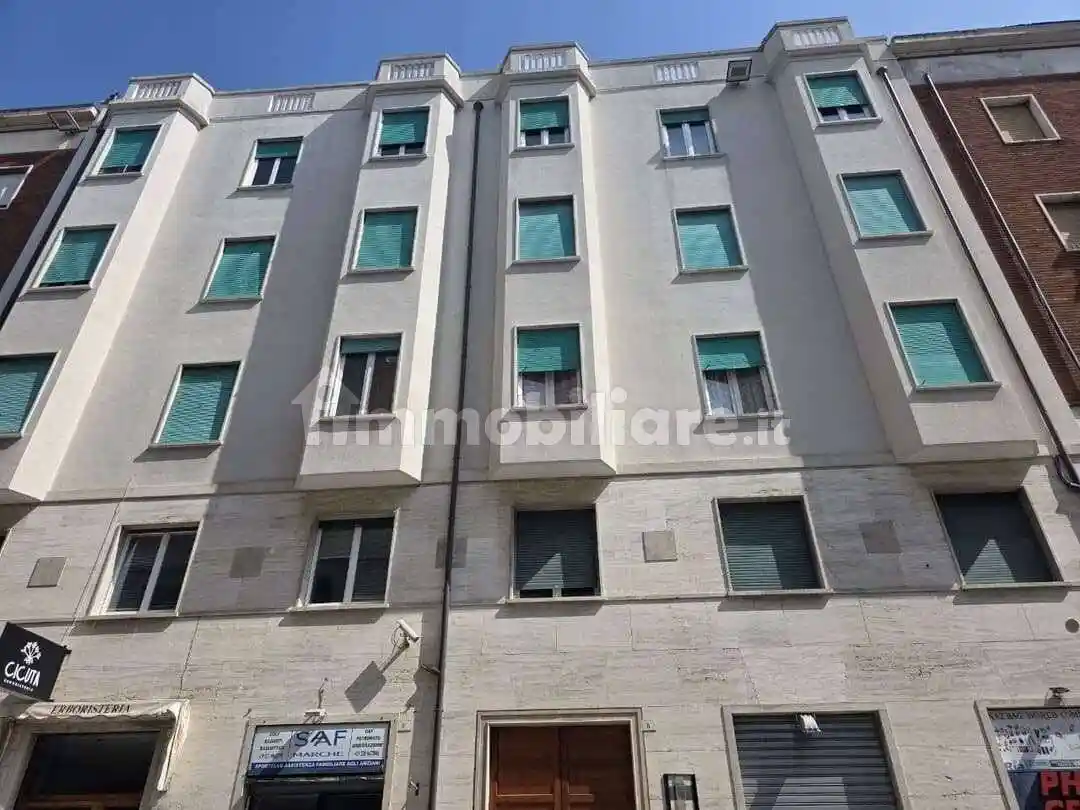 Appartamento in vendita a Ancona