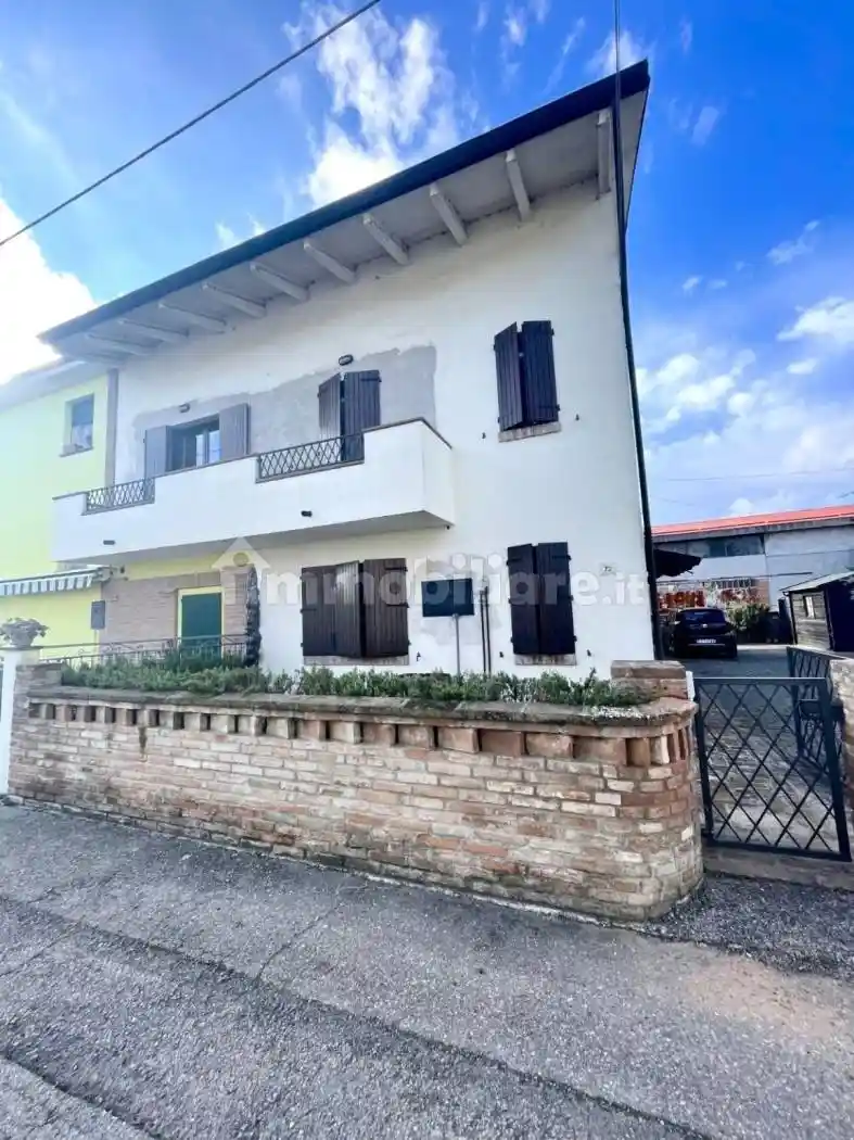 Villa in vendita a Crevalcore