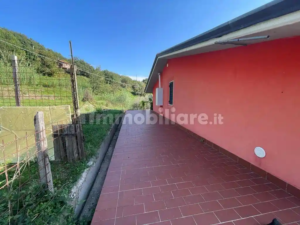 Villa in vendita a Sarzana