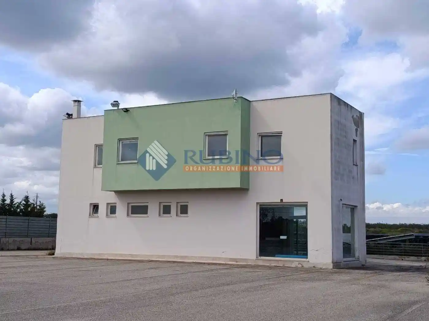 Palazzo - Edificio in vendita a Barletta