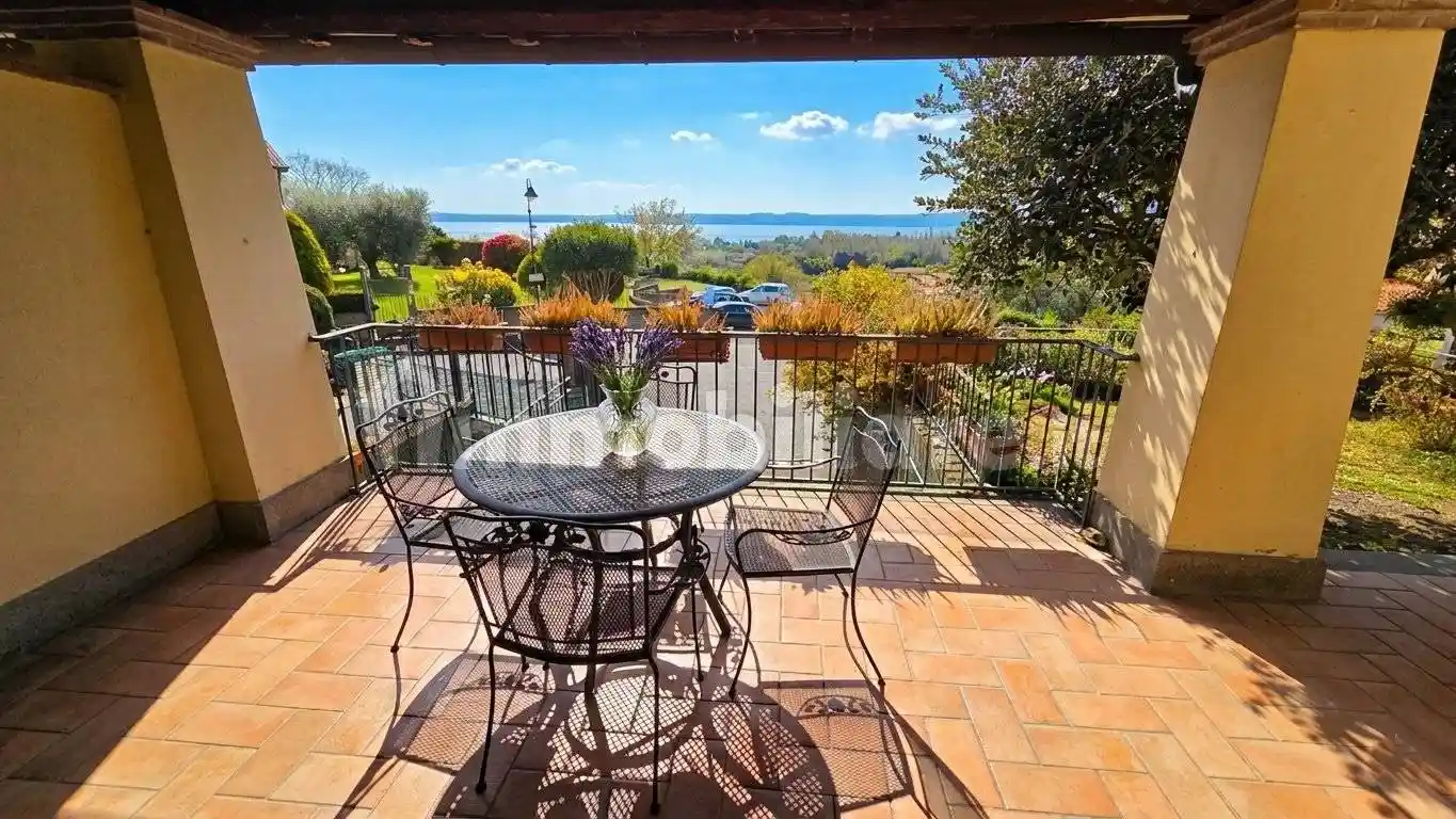 Villa in vendita a Trevignano Romano