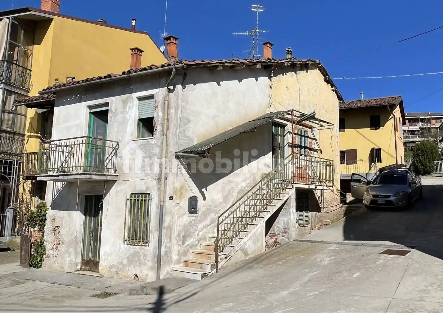 Casa indipendente in vendita a Magliano Alpi