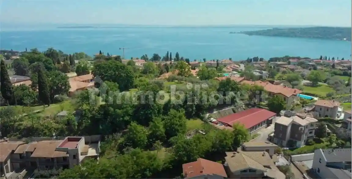 Villa in vendita a Padenghe sul Garda