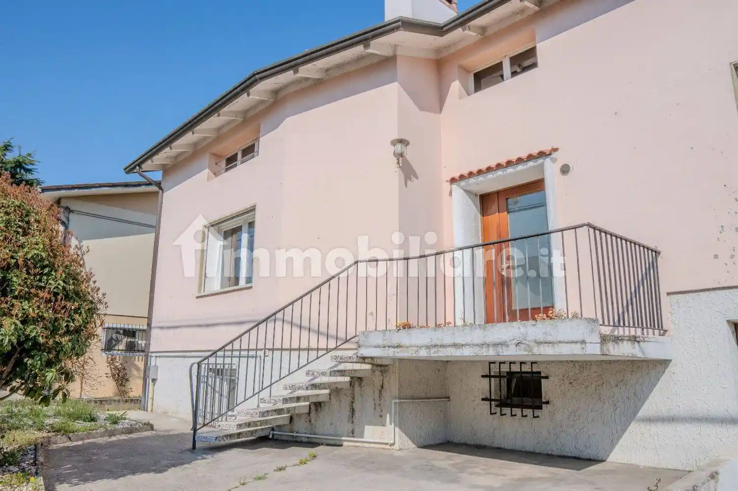 Villa in vendita a Bassano del Grappa