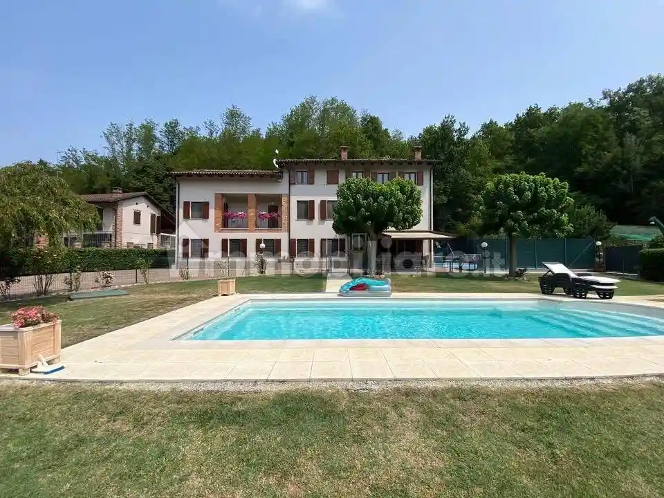 Villa in vendita a Frinco