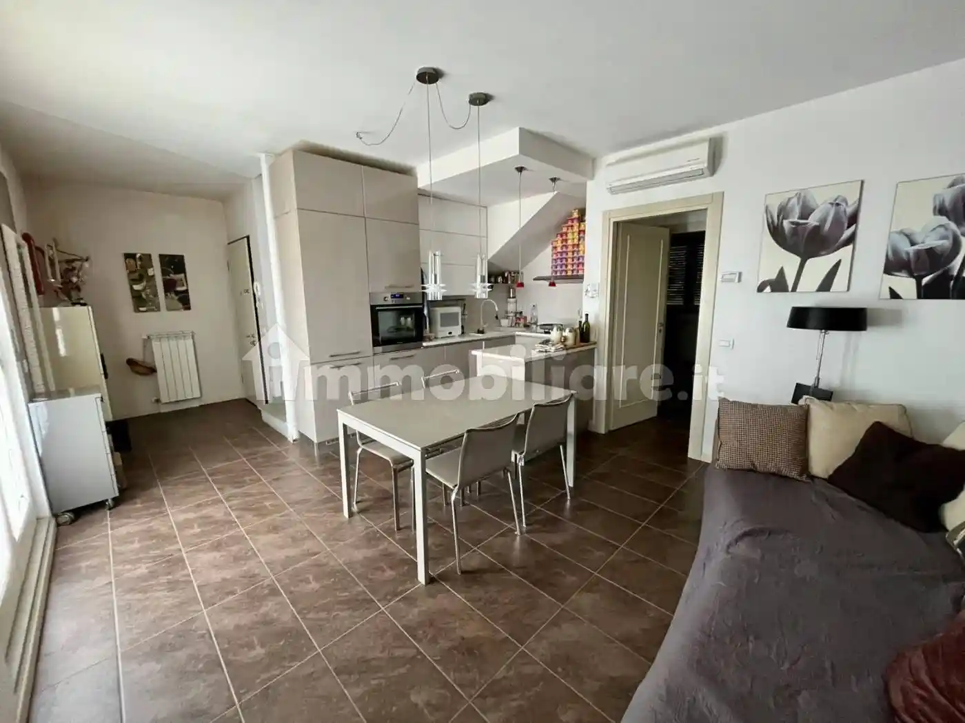 Appartamento in vendita a Livorno