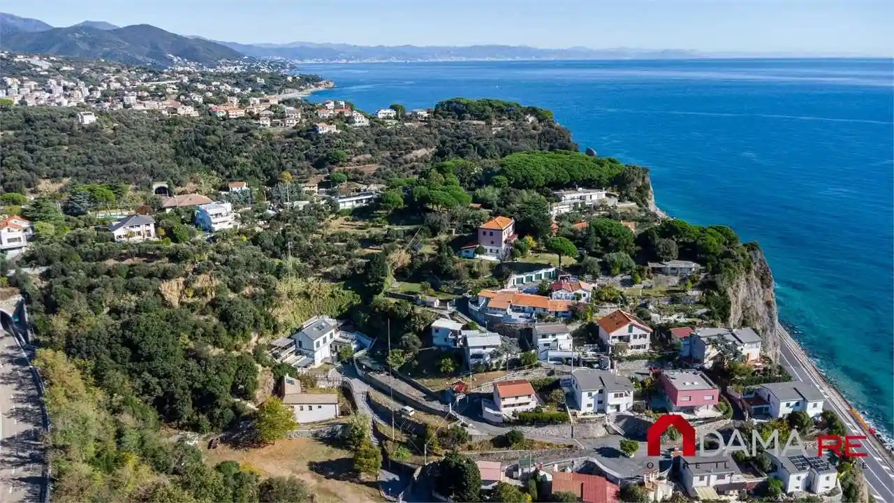 Villa in vendita a Celle Ligure