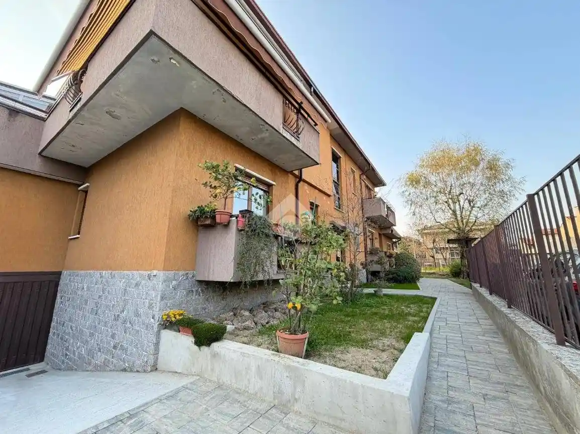 Appartamento in vendita a Seregno