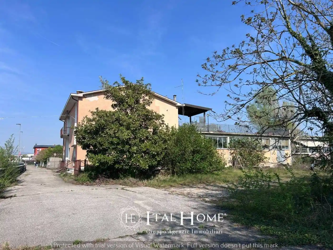 Palazzo - Edificio in vendita a Verona