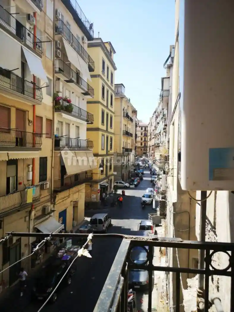 Appartamento in vendita a Napoli