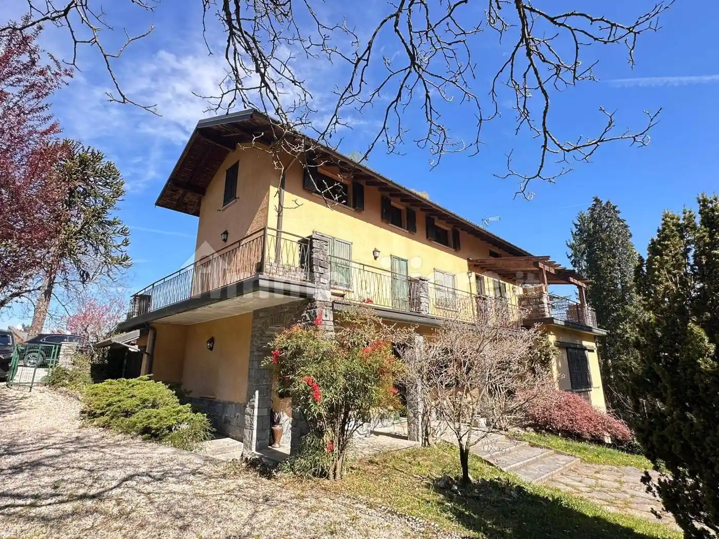 Appartamento in vendita a Castello Cabiaglio