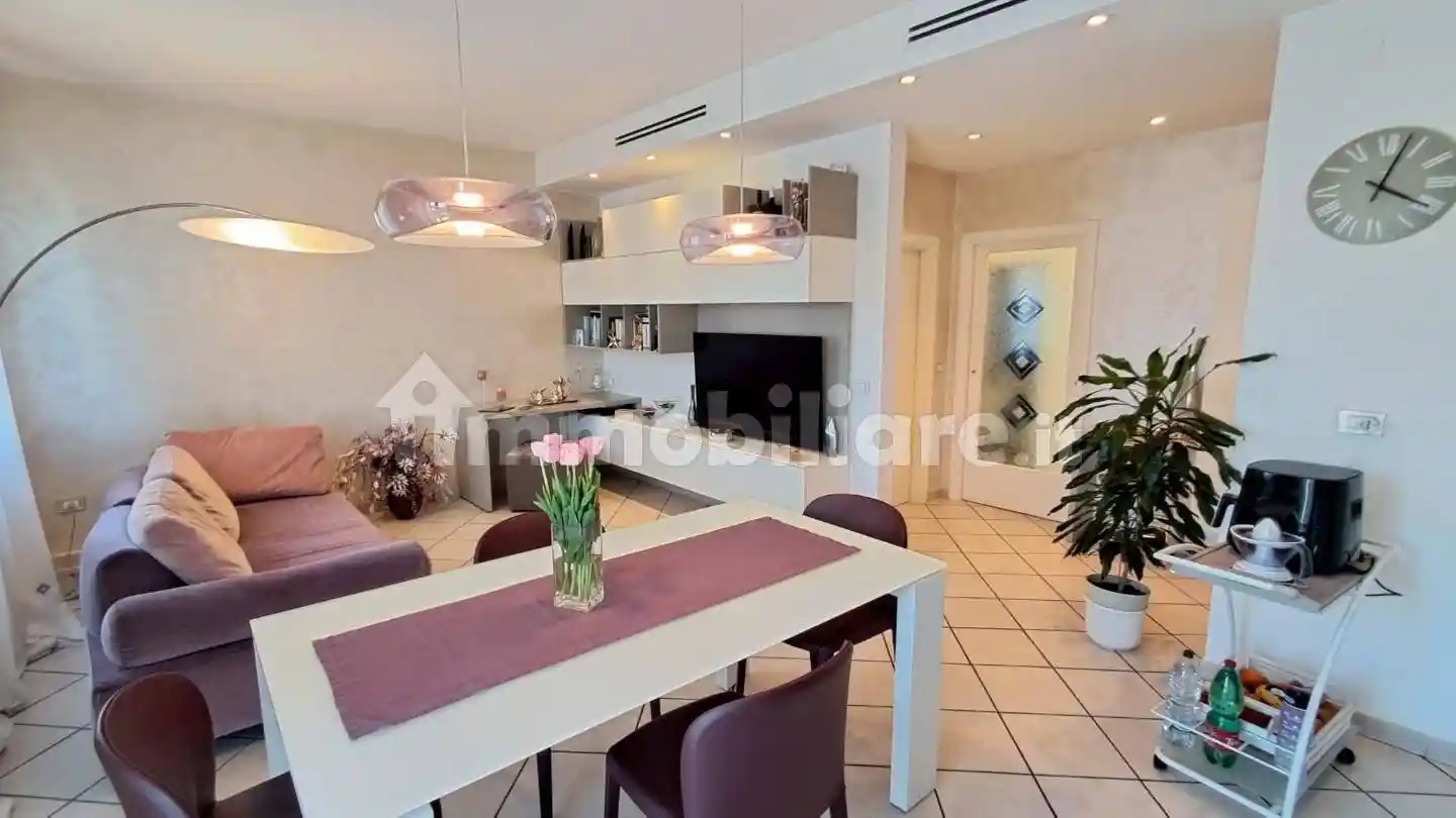 Appartamento in vendita a Cecina