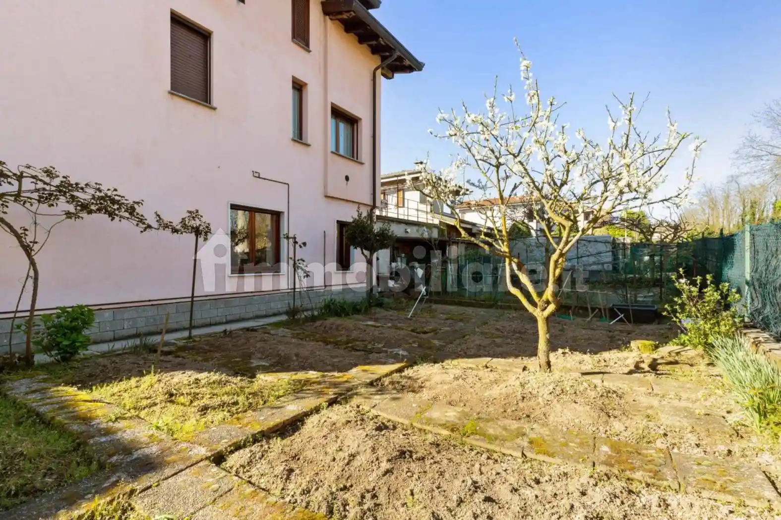 Appartamento in vendita a Lentate sul Seveso