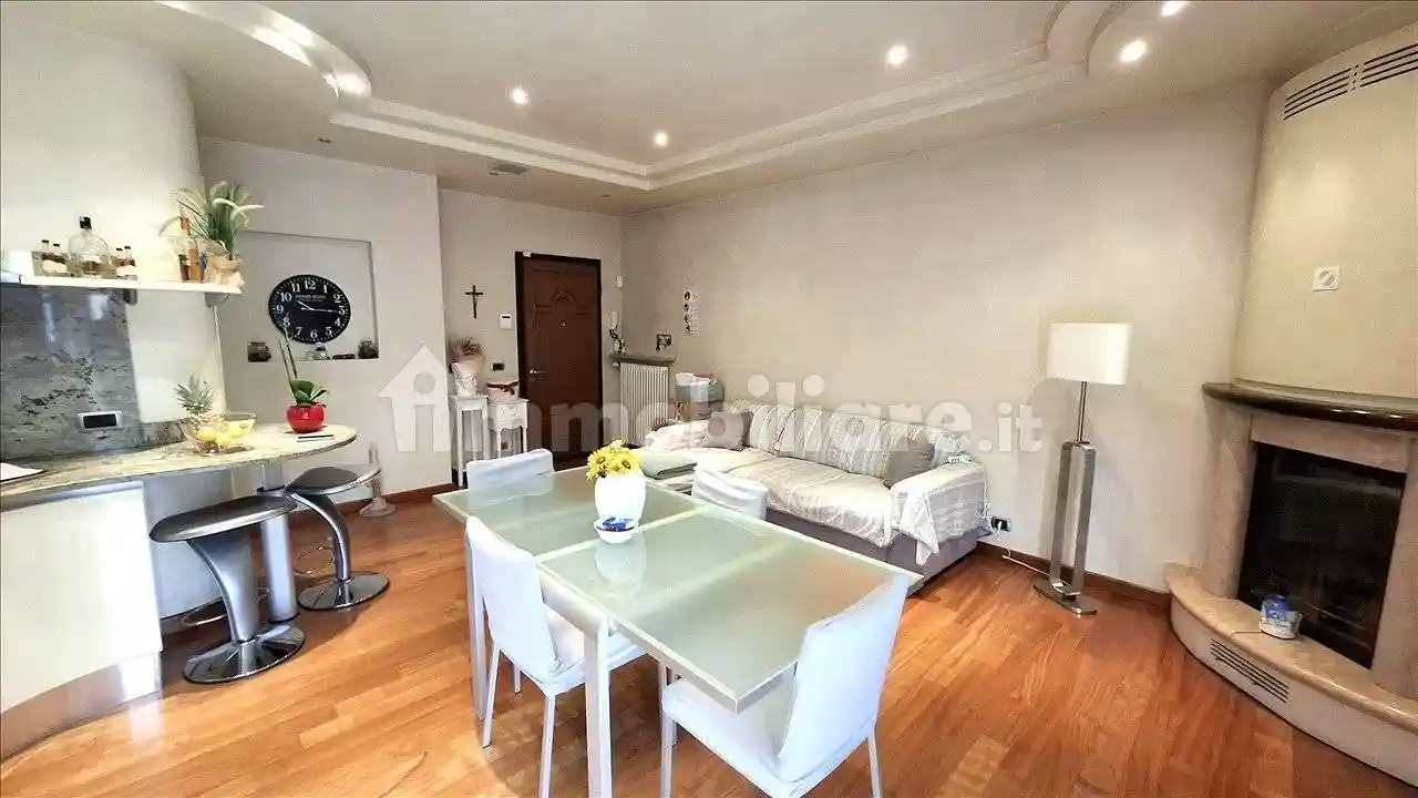 Appartamento in vendita a Piacenza