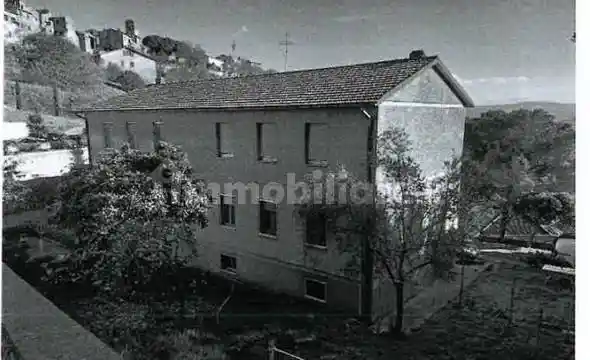 Appartamento in vendita a Campagnatico