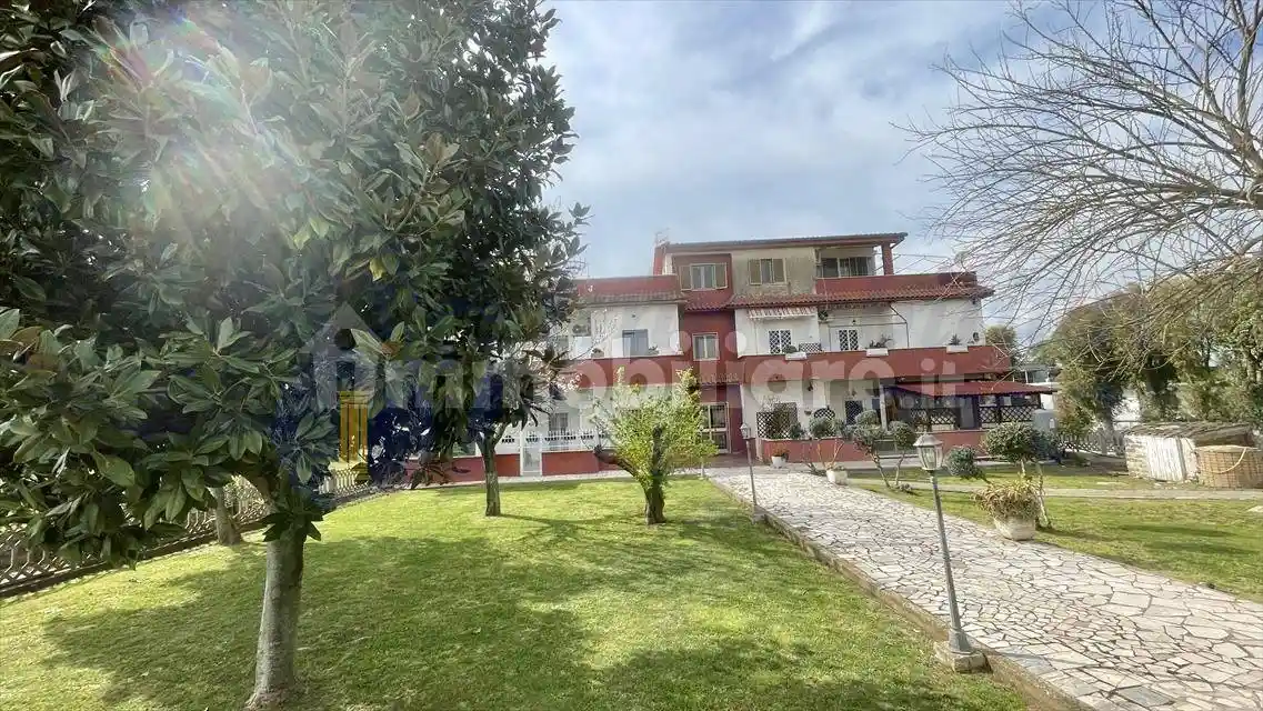 Appartamento in affitto a Pomezia