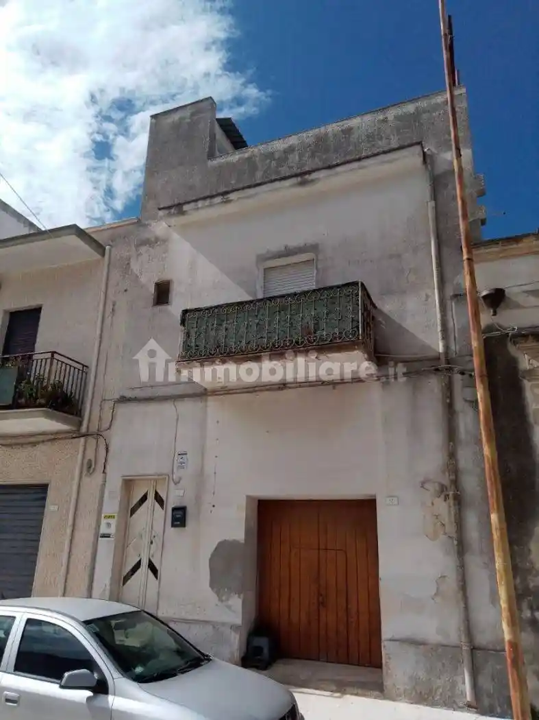 Appartamento in vendita a Monteparano