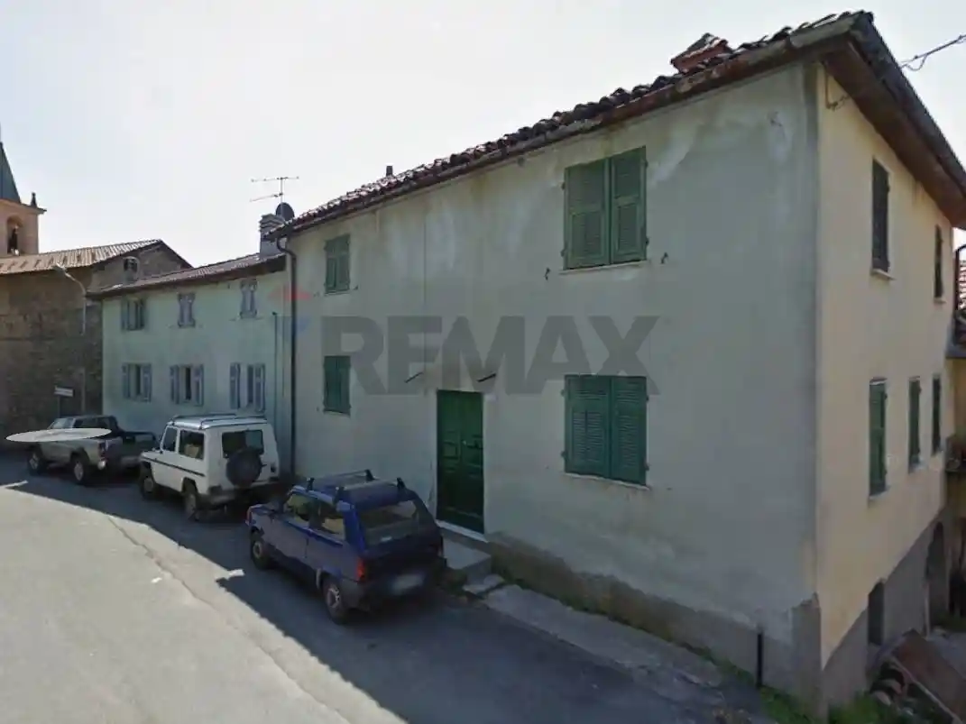 Casa indipendente in vendita a Mallare