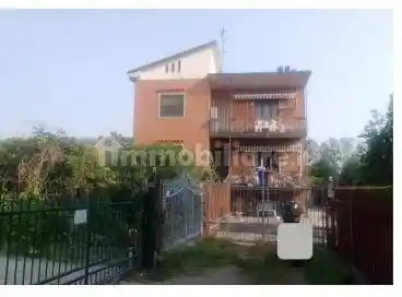 Appartamento in vendita a Torre d'Isola