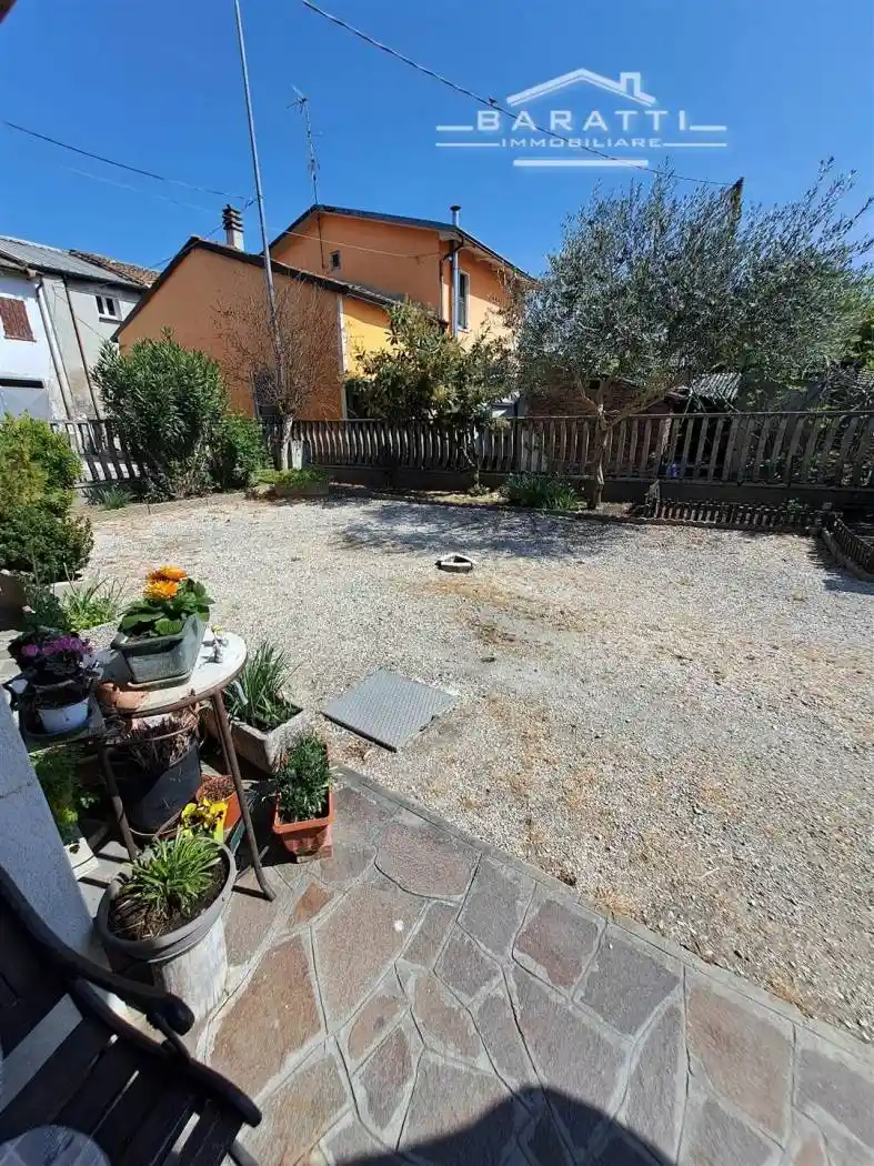 Villa in vendita a Poggio Rusco