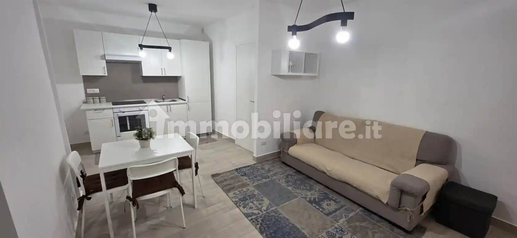 Casa indipendente in affitto a San Cataldo