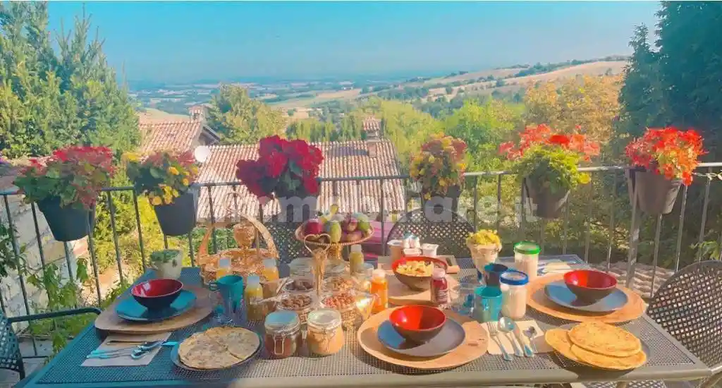 Villa in vendita a Gazzola