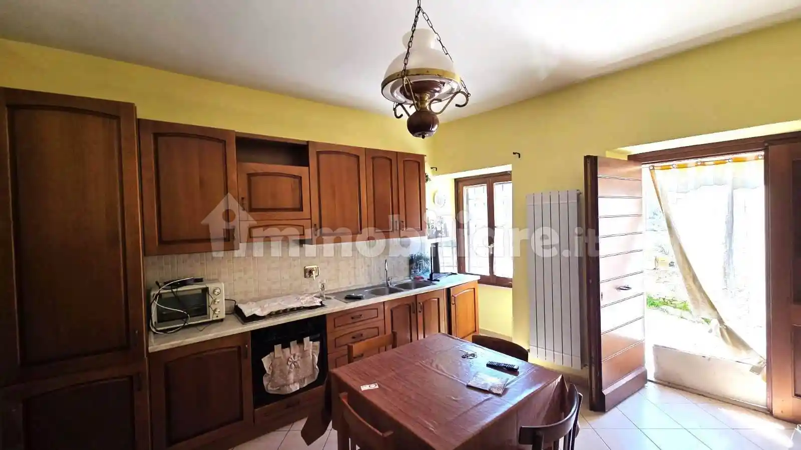 Casa indipendente in vendita a Foligno