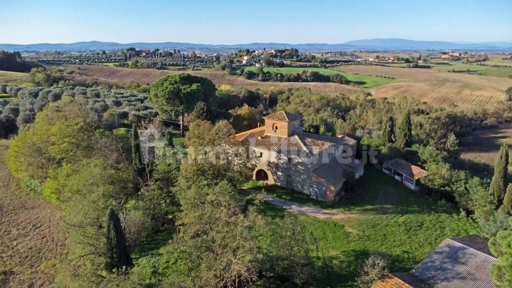 Rustico - Casale in vendita a Cortona