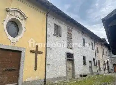 Appartamento in vendita a Cuvio