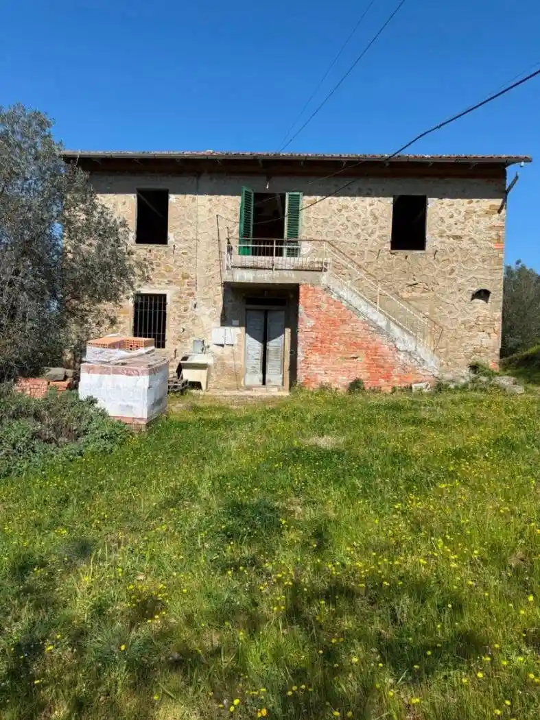 Rustico - Casale in vendita a Bucine